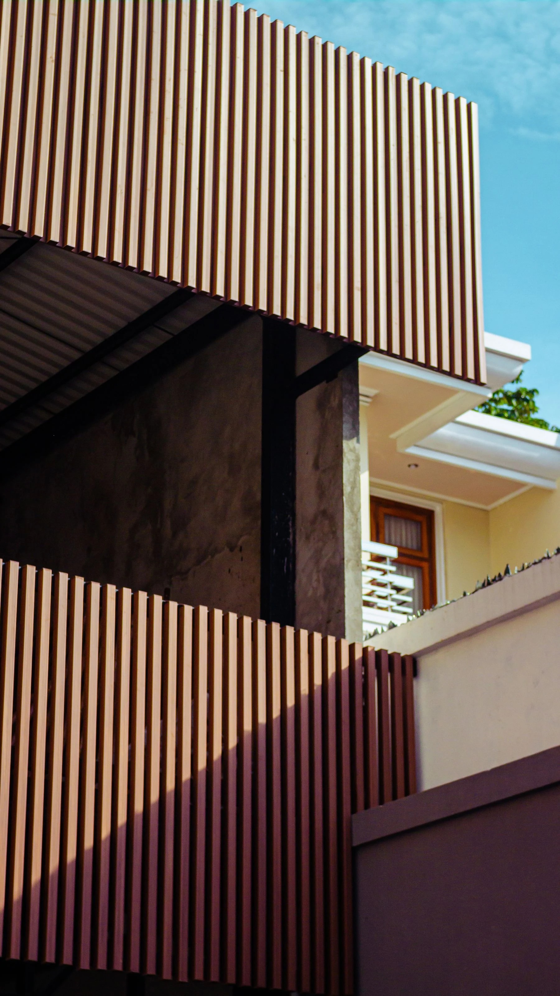 Façade avec lames verticales, photographie d’inspiration