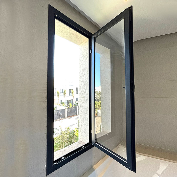 Fenêtres à frappe ALU PVC en Tunisie