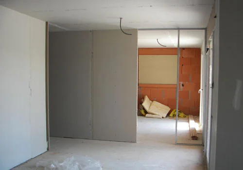 Cloison de séparation en placoplâtre en Tunisie