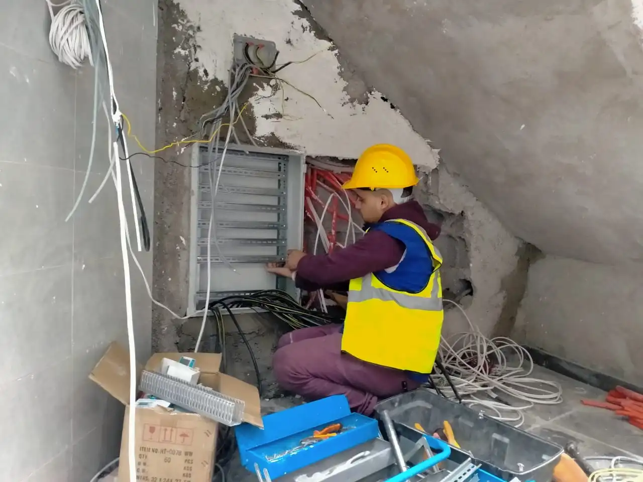 Électricien bâtiment Tunisie pour installation électrique