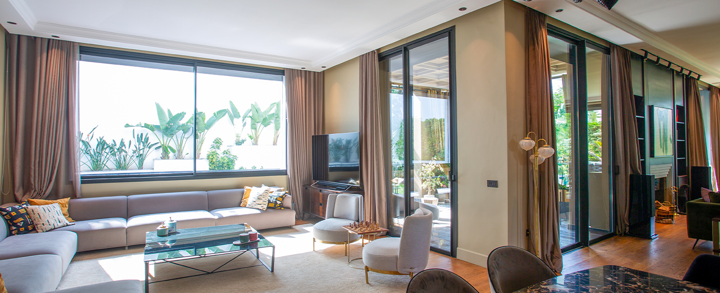 Porte fenêtre aluminium sur mesure pour maison en Tunisie
